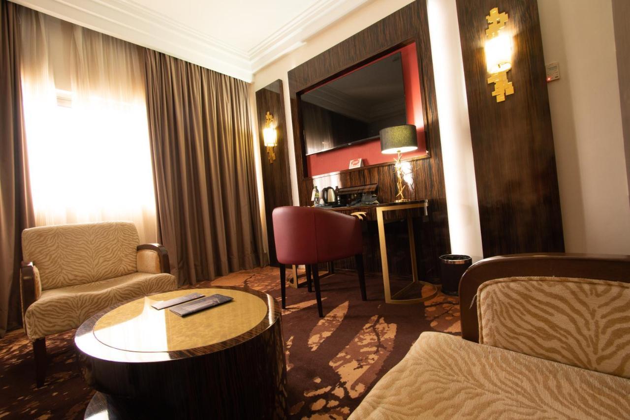 Hôtel Fleur de Lys Plateau Dakar Exterior foto