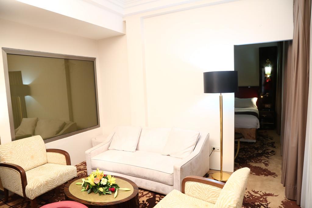Hôtel Fleur de Lys Plateau Dakar Exterior foto